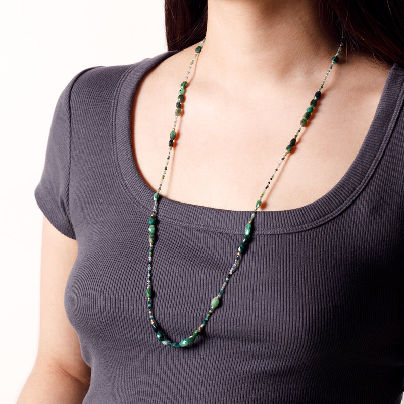 Fields of Clover Stone Strand Necklace