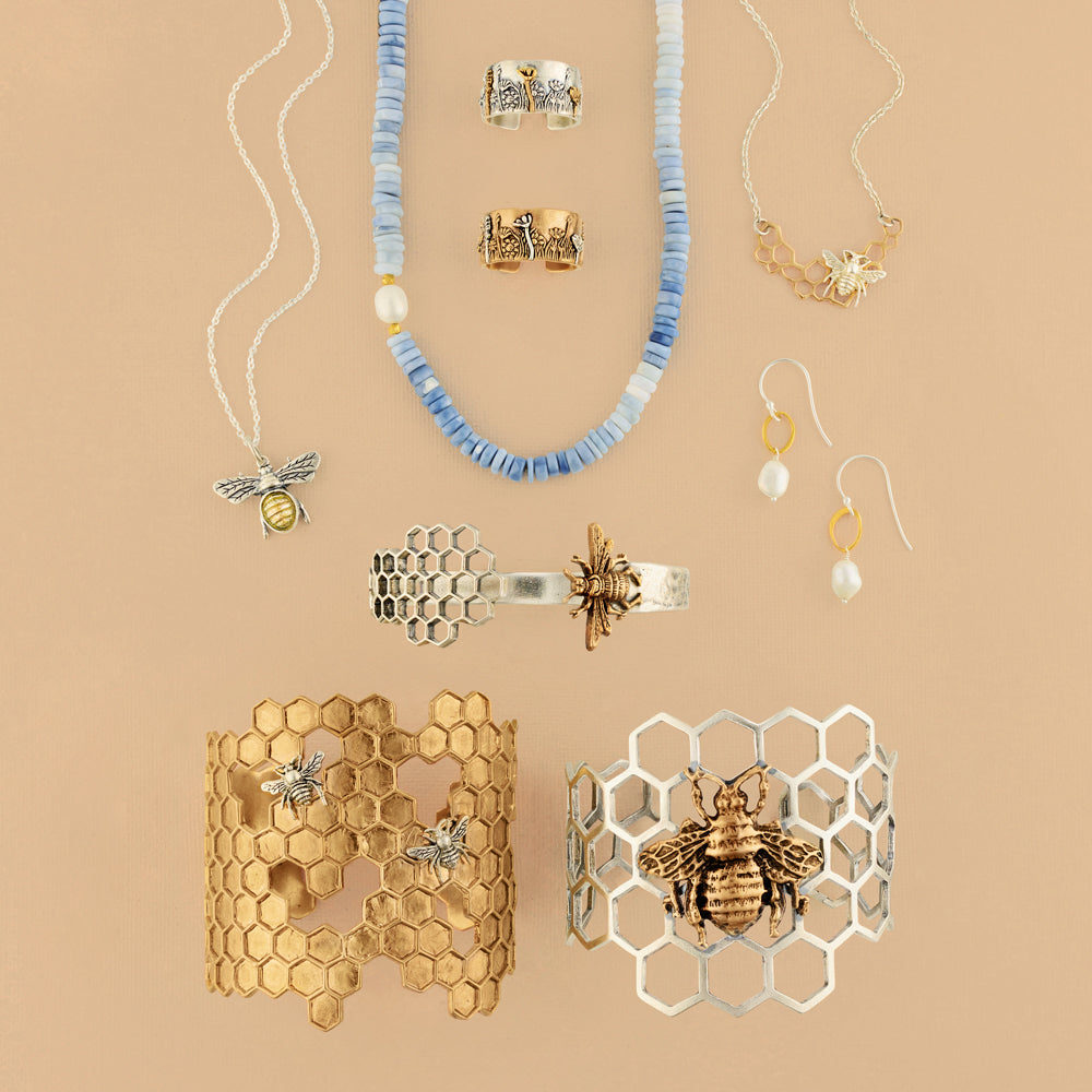 Two Tone Honey Bee and Honeycomb Necklace; 925 Bumble Bee; Gold and Silver Bee 2024 Necklace; Honeycomb with Gold Bee Pendant, Infinity Close