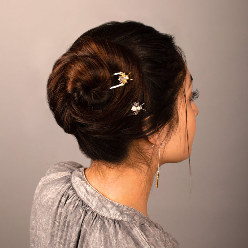 Jeweled Cornu Hair Pin in Pearl & Tourmaline