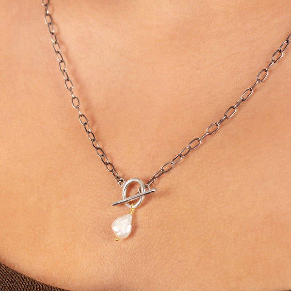 Baroque Pearl Solitaire Necklace