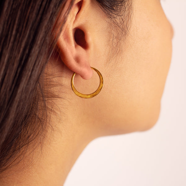 Hammered Hoops in Gold - 3/4"